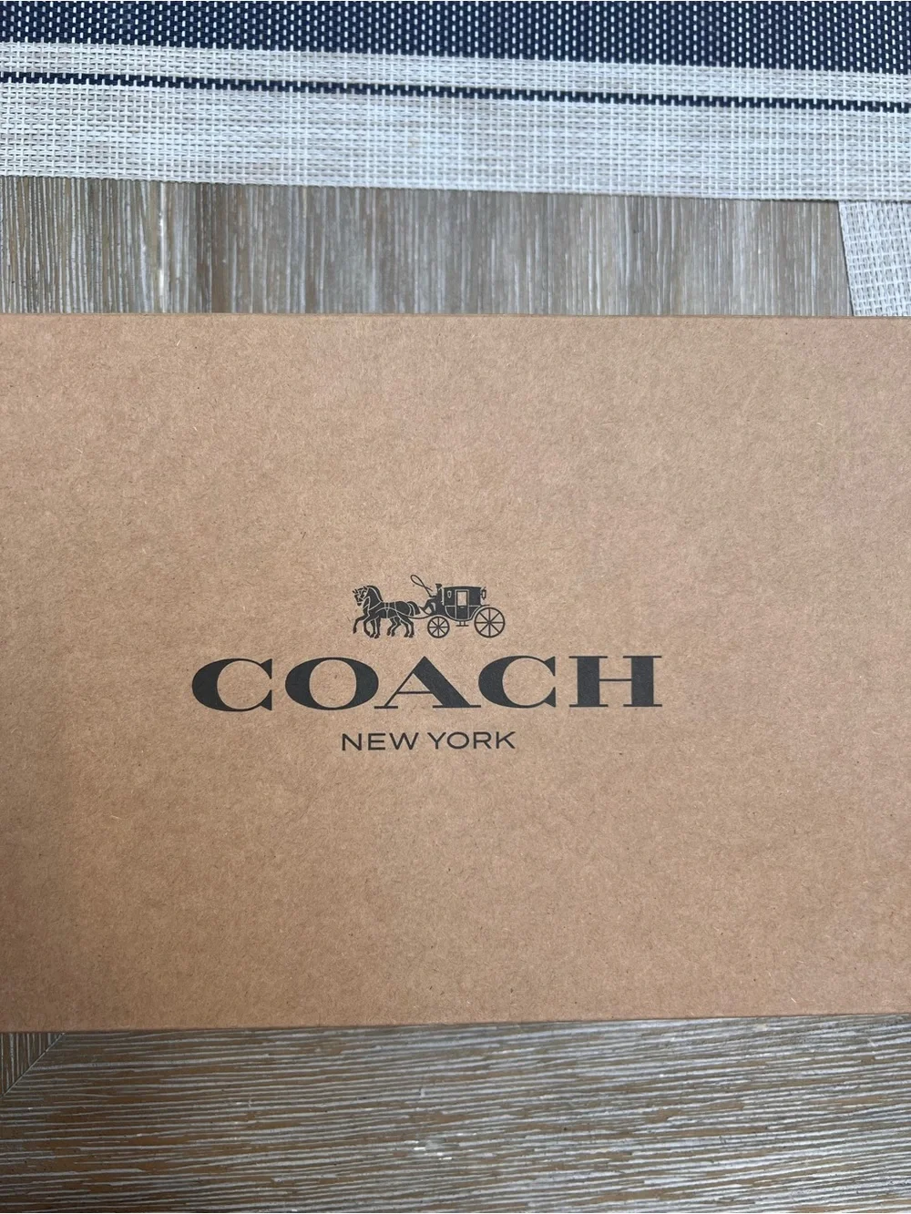 NWT Coach Signature Canvas Wristlet Khaki Chalk Zip Pouch